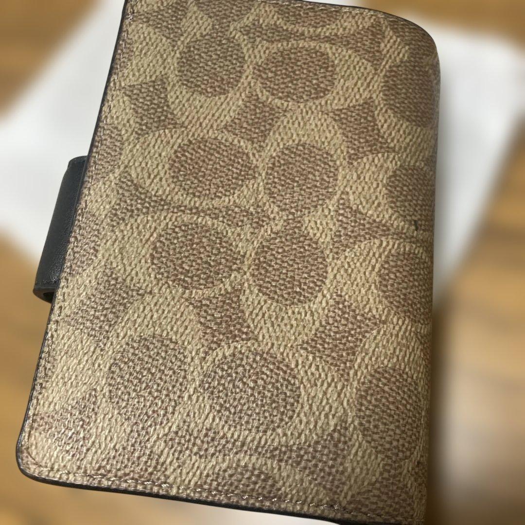 COACH 二つ折り財布 タン/ブラック