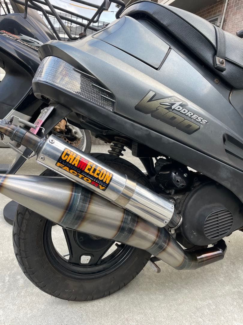 カメレオンファクトリー　ユーロチャンバー　 アドレス V100 マフラー