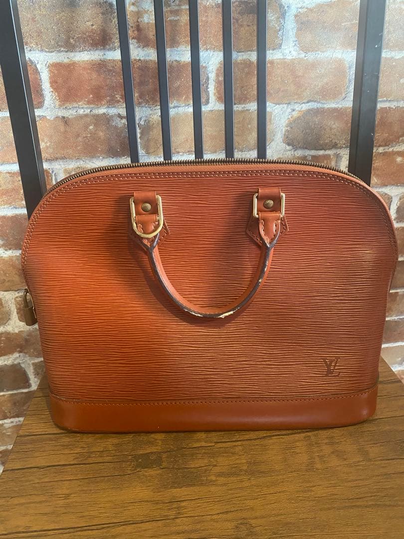 Louis Vuitton エピレザー ビジネスバッグ