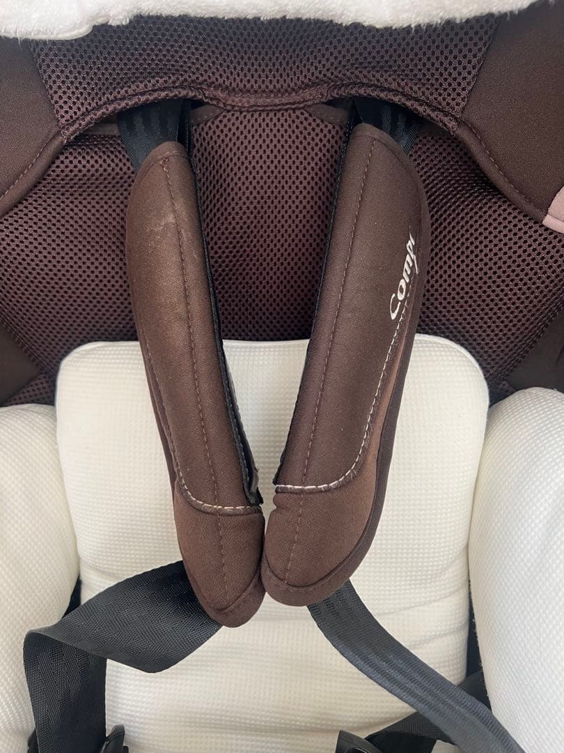 Combi 回転式　ISOFIX エッグショック チャイルドシート　1秒タオル