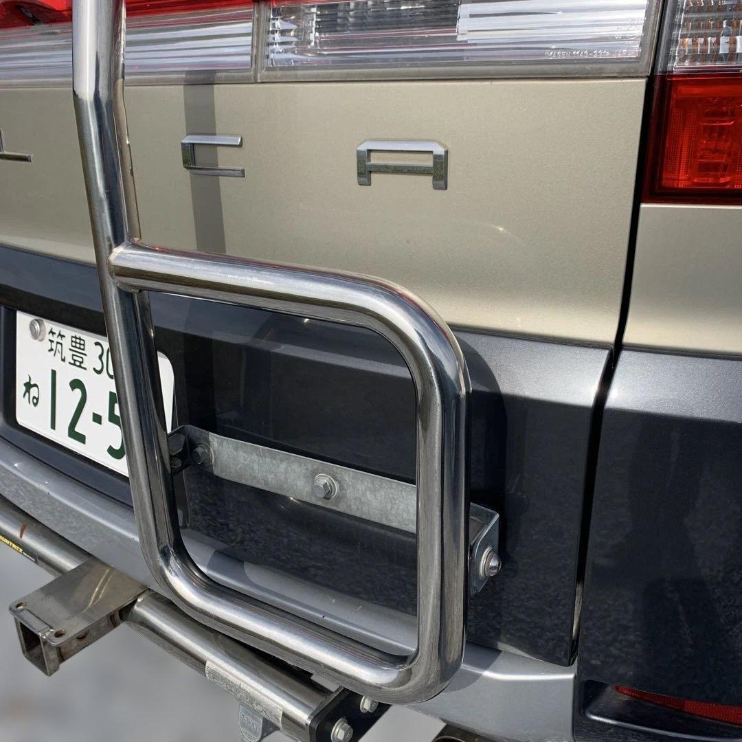 ミツビシ　三菱　デリカD5 リアラダーステー付き　中古品