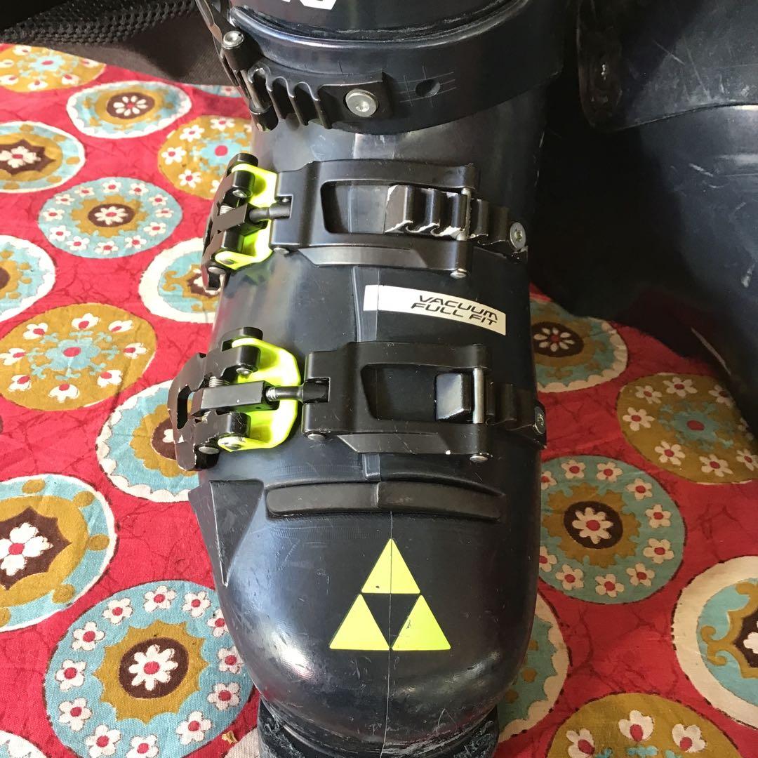 FISCHER RC4 Curv スキーブーツ　フィッシャー 靴 130