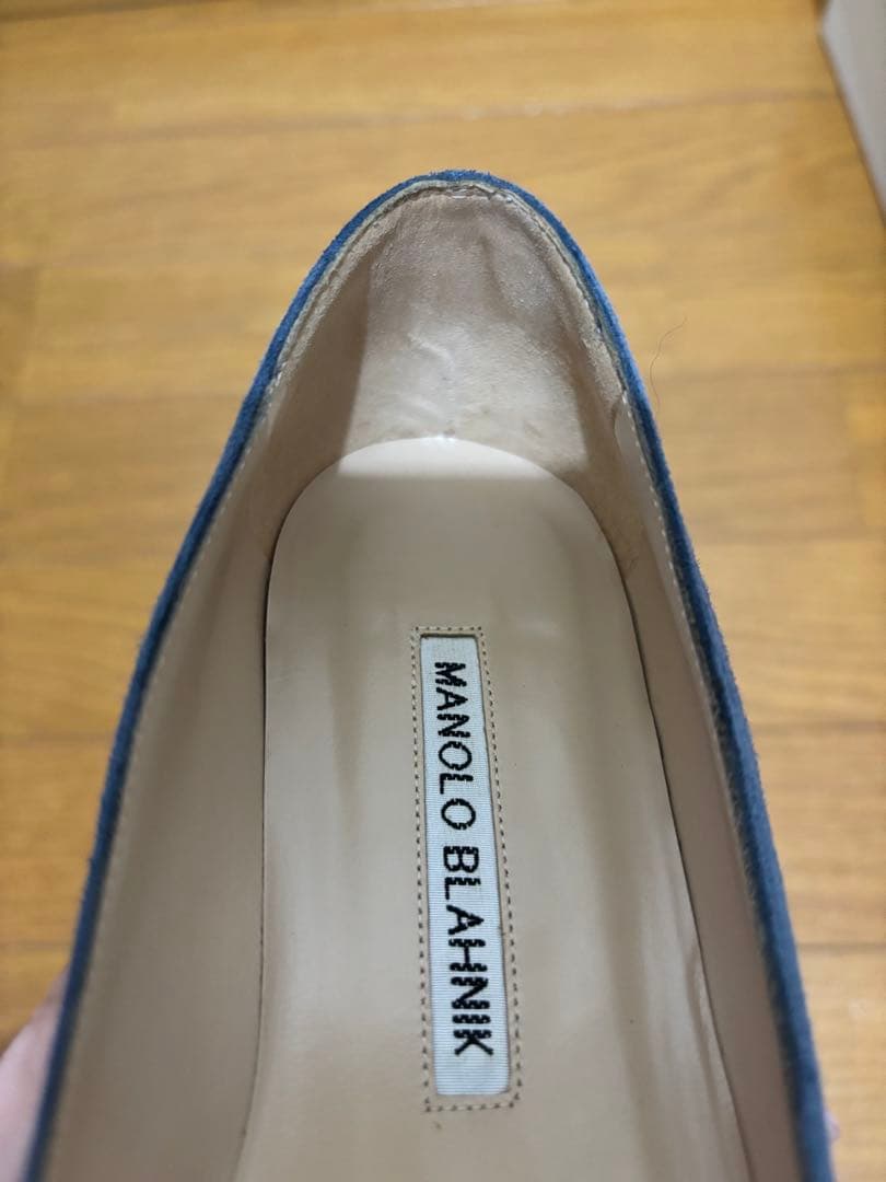 MANOLO BLAHNIK ポインテッドトゥ スエードレザーフラットシューズ
