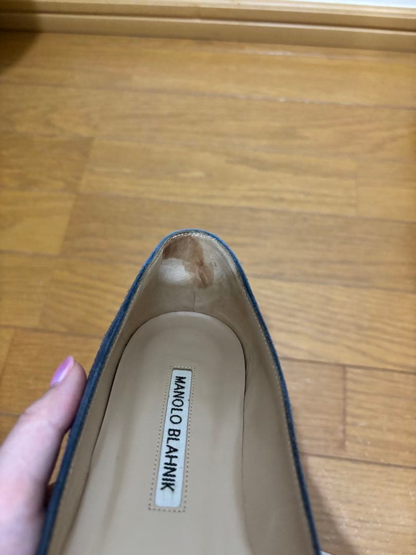 MANOLO BLAHNIK ポインテッドトゥ スエードレザーフラットシューズ