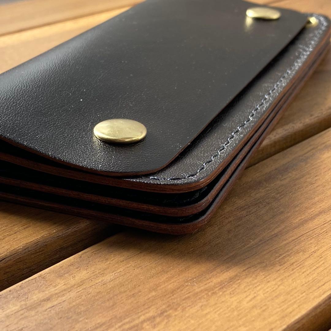 【茶芯・馬革】トラッカーウォレット　ブラック　フラップ短め