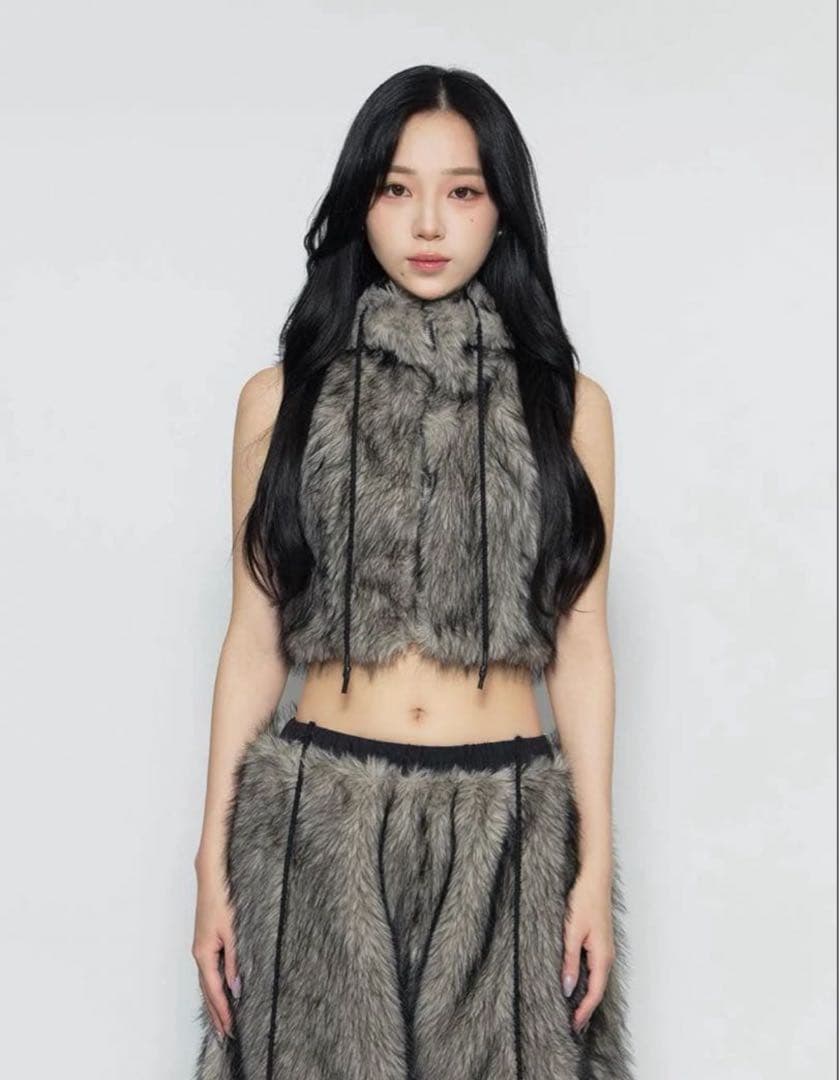 theredthread S flip fur vest【即購入OK】