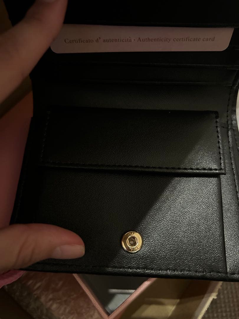 MIUMIU 二つ折り財布　ブラック