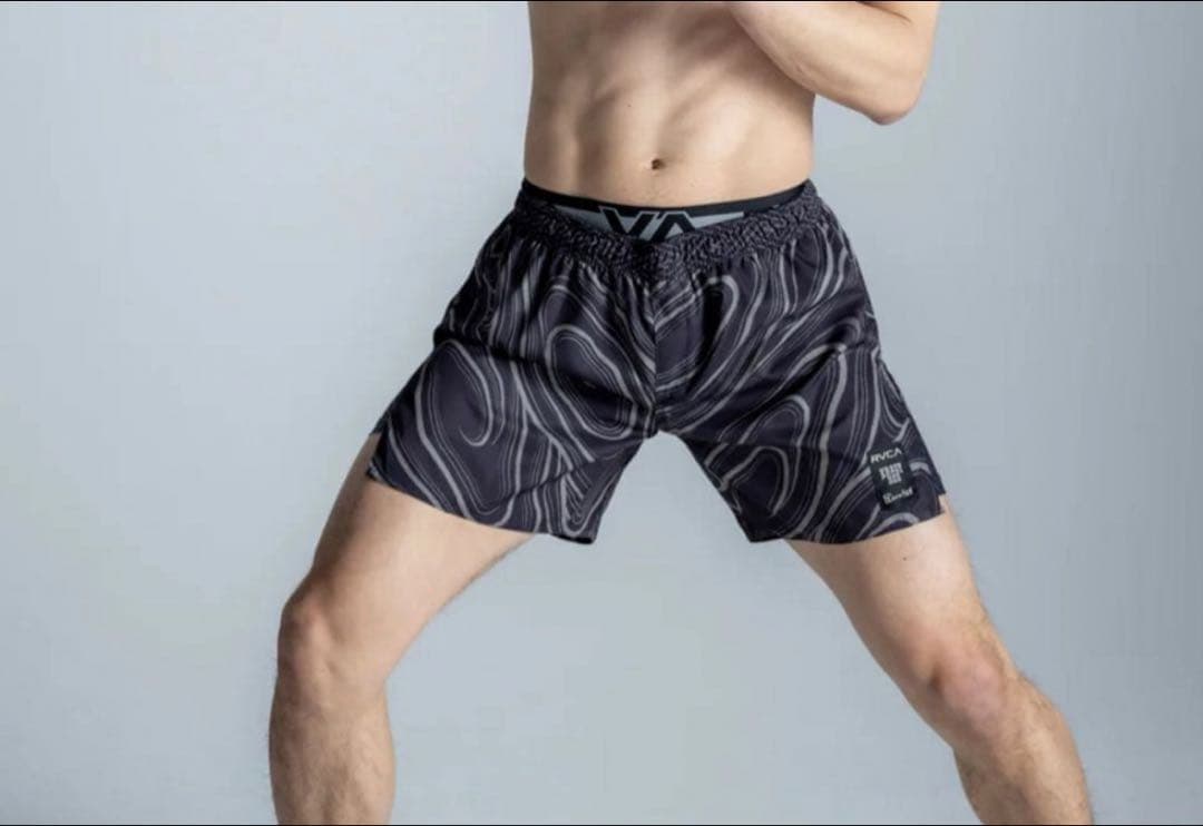 KRAZY BEE RVCA GAKKIN ファイトショーツ