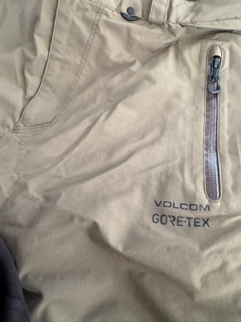 ボルコムGORE-TEX上下セット　M スノーボードウェア