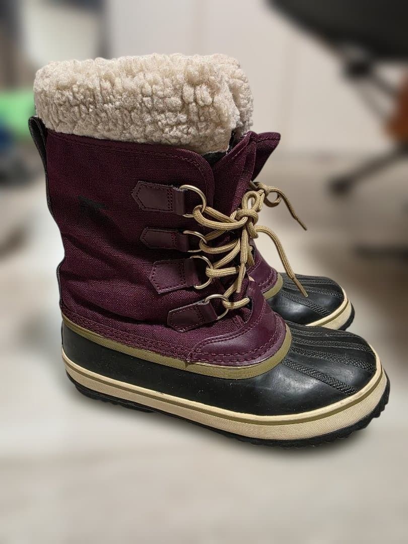 SOREL 防水ファー付きスノーブーツ