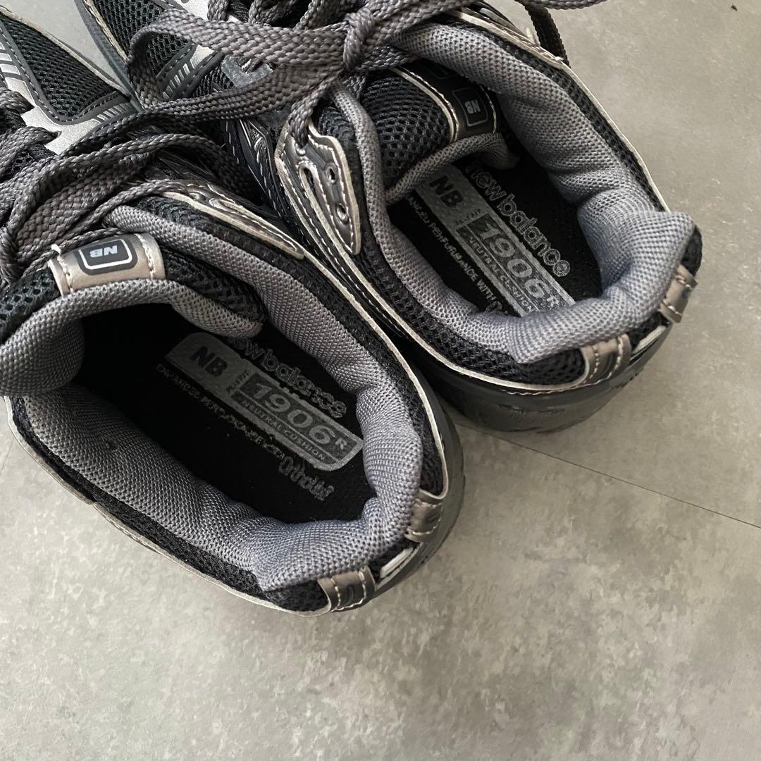 人気　極美品　新品同様　ニューバランス M1906RES 23.5cm