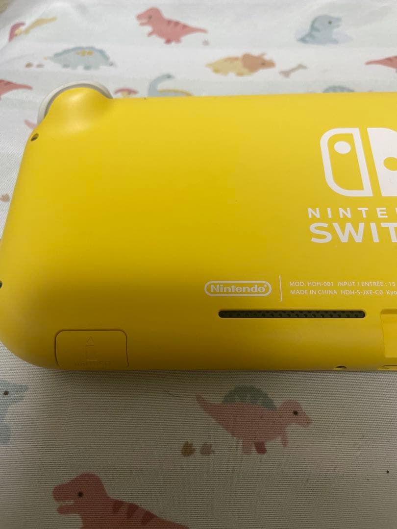 Switch ライト　本体　イエロー