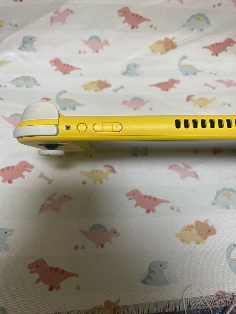 Switch ライト　本体　イエロー