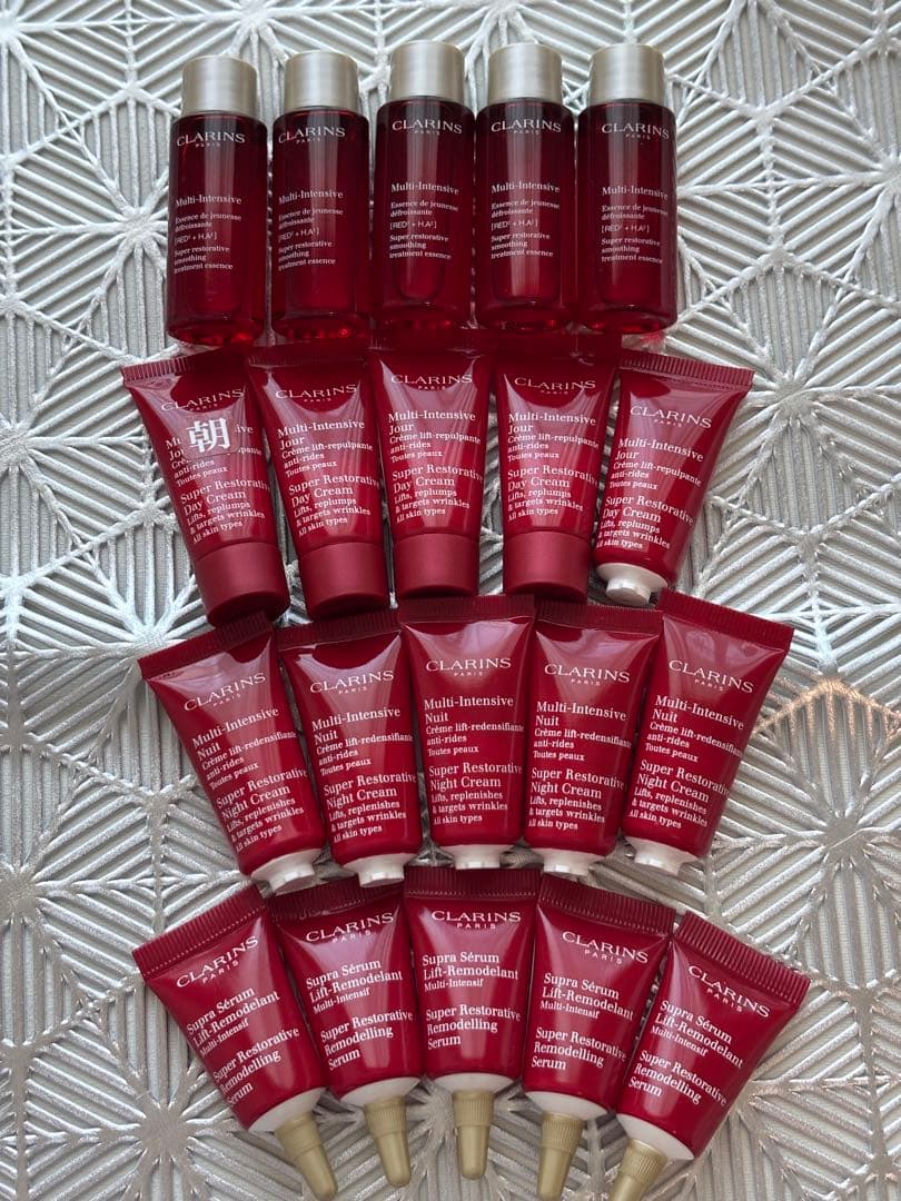 【トマト】CLARINS スープラライン サンプルセット 20点
