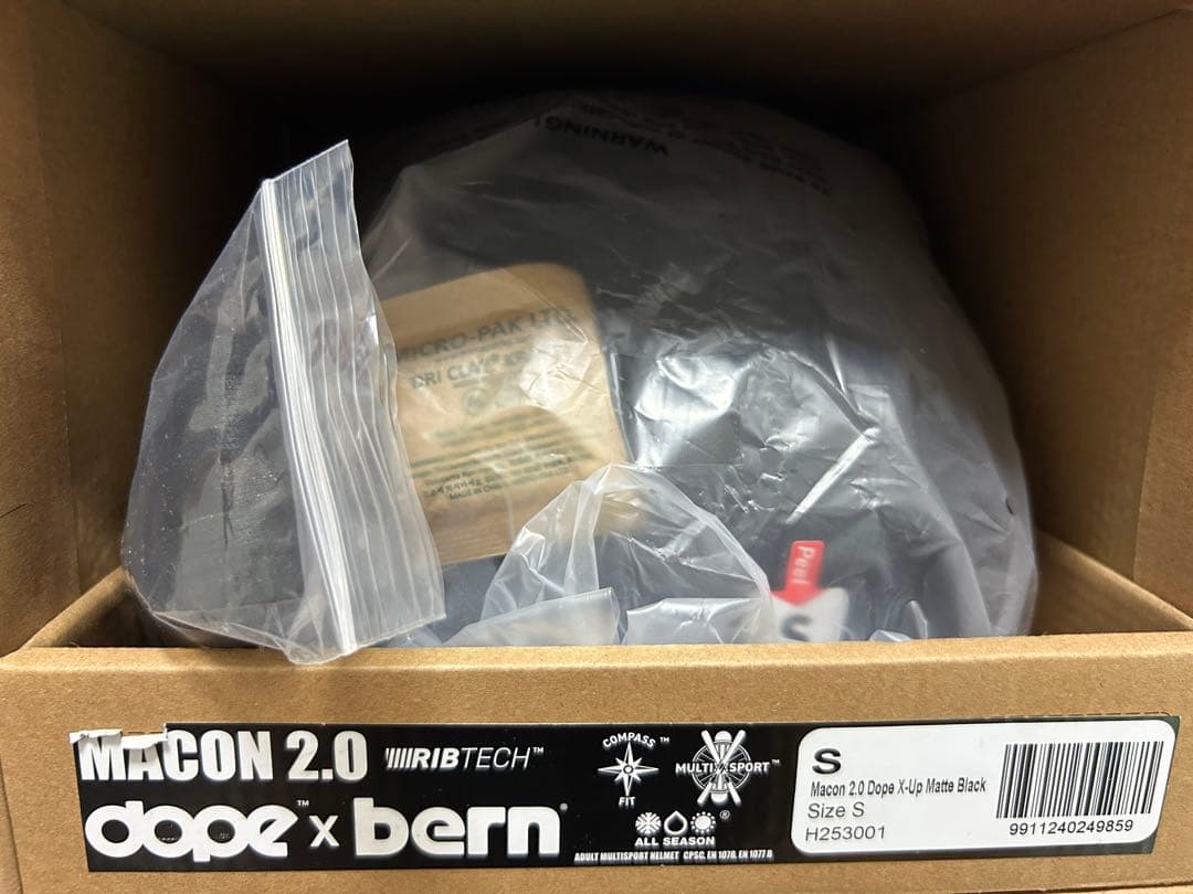 最終値下げ　&Bern スノボヘルメット