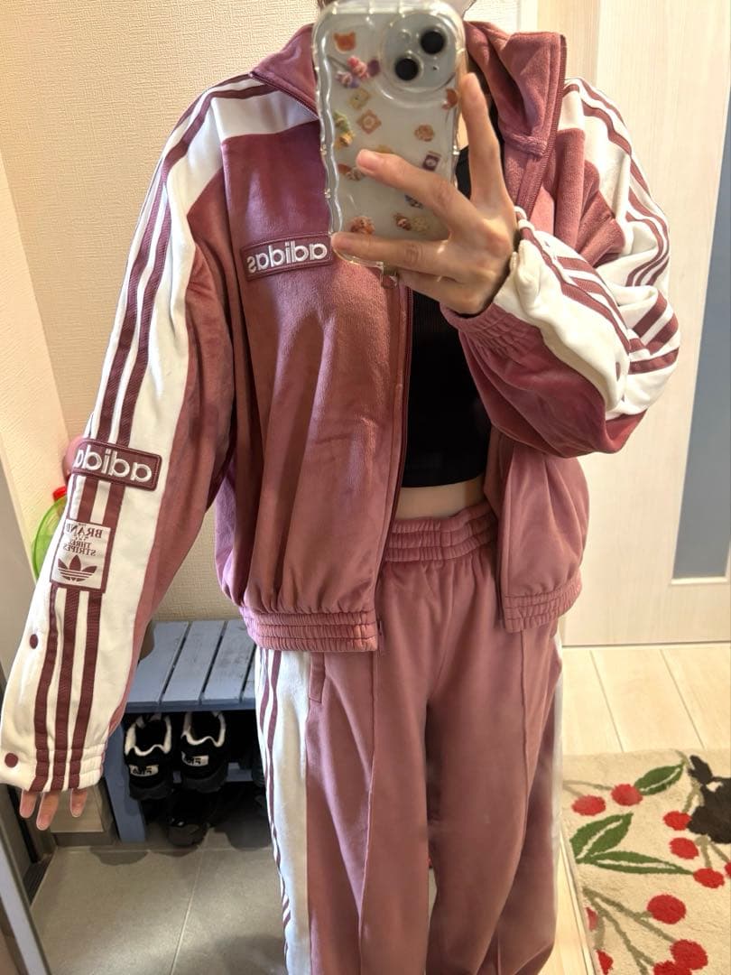 adidas W ADIBREAK VELOUR TT スウェット