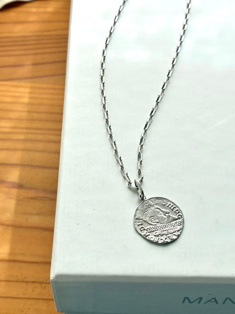 UNOAERRE ウノアエレ k18WG チャーム ホワイトゴールド