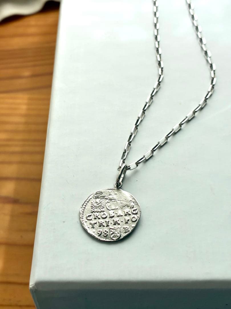 UNOAERRE ウノアエレ k18WG チャーム ホワイトゴールド