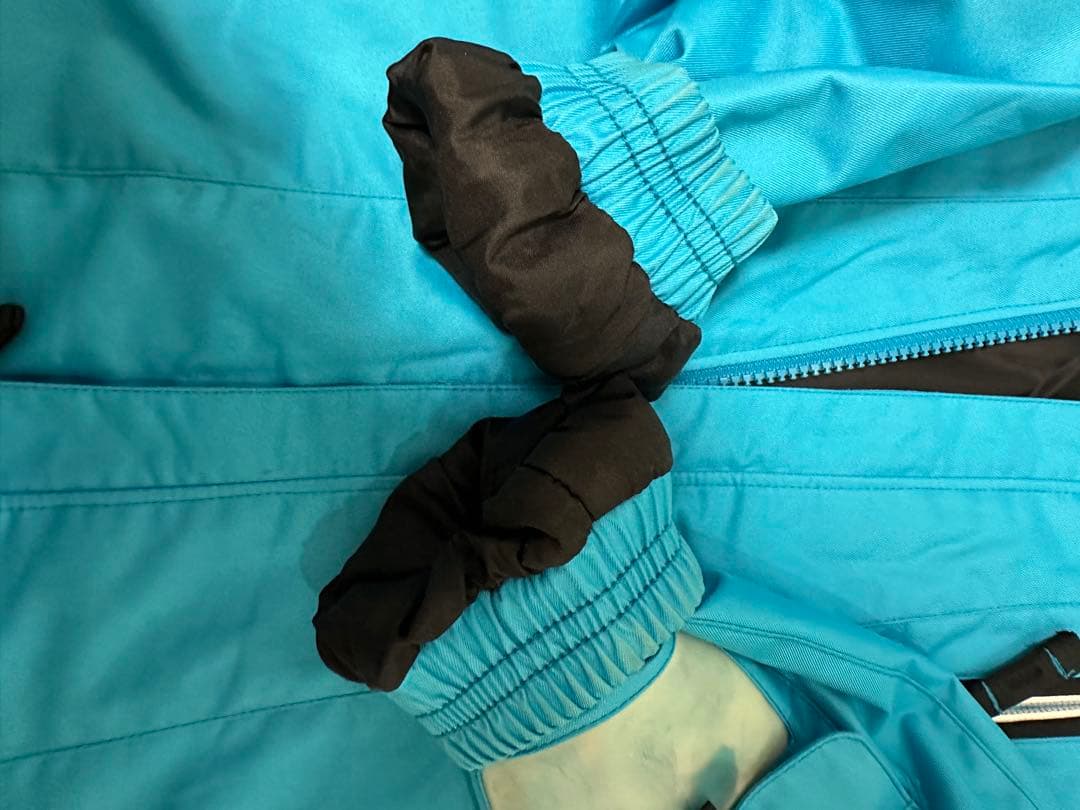 【phenix】 スキーウェア 上下　ジュニア140 上下ともサイズ調整機能付き