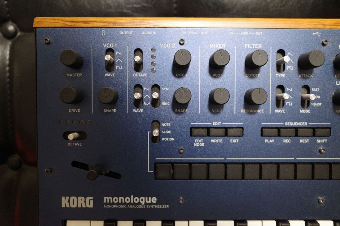 アダプター付き KORG monologue