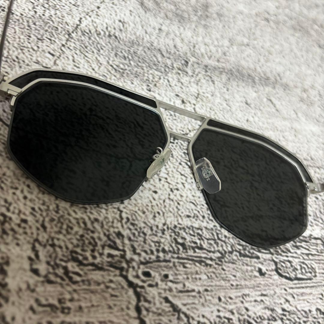 LOEWE サングラス　フレーム　シルバー　メガネ　ユニセックス　ロエベ