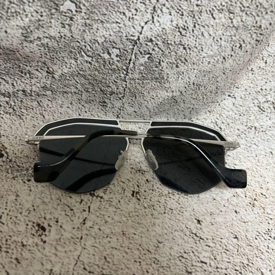 LOEWE サングラス　フレーム　シルバー　メガネ　ユニセックス　ロエベ
