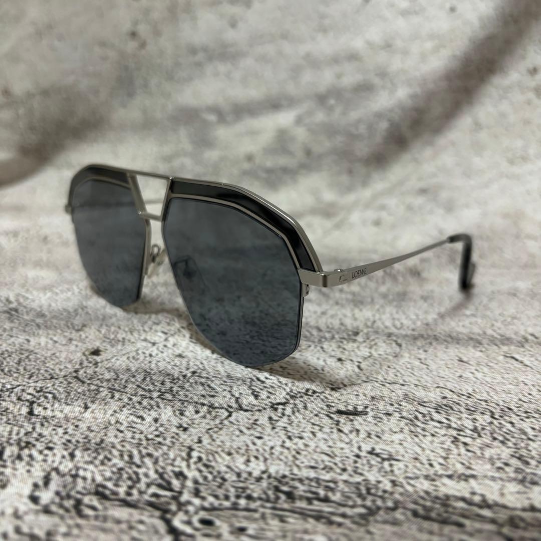 LOEWE サングラス　フレーム　シルバー　メガネ　ユニセックス　ロエベ