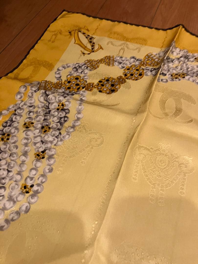 カルティエ パンテール シルク イタリア　ロゴ 大判スカーフ ストール