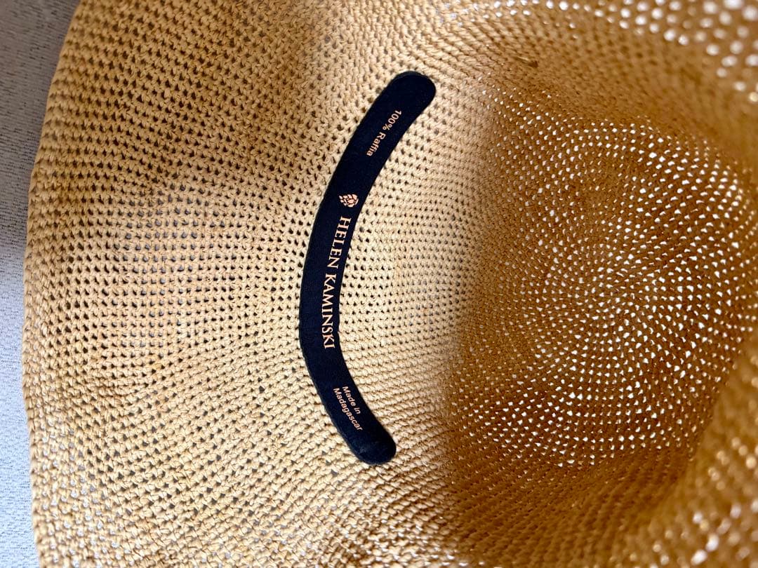 HELENKAMINSKIベージュ 麦わら帽子 リボン付き美品