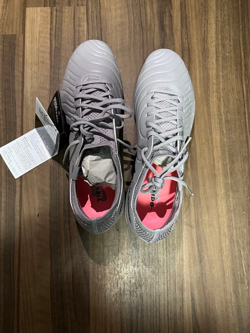 ナイキ ティエンポ レジェンド 10 エリート FG AS(グレー×ブラック)