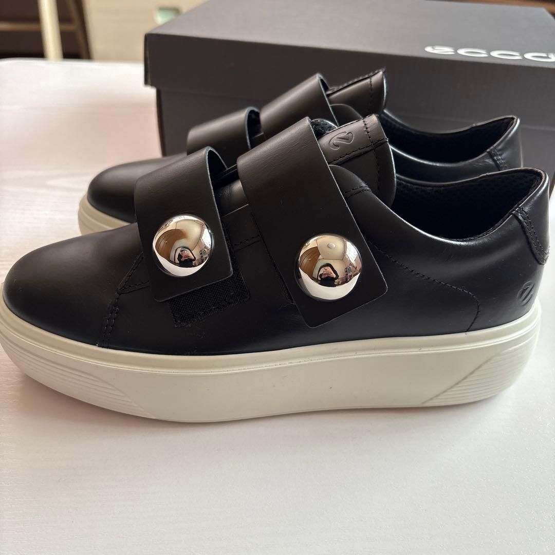 【myumyu！】ecco ブラック スニーカー 38