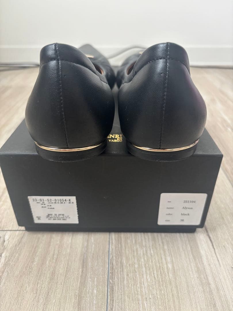 HENRI EN VARGO ALYSSA フラットシューズ