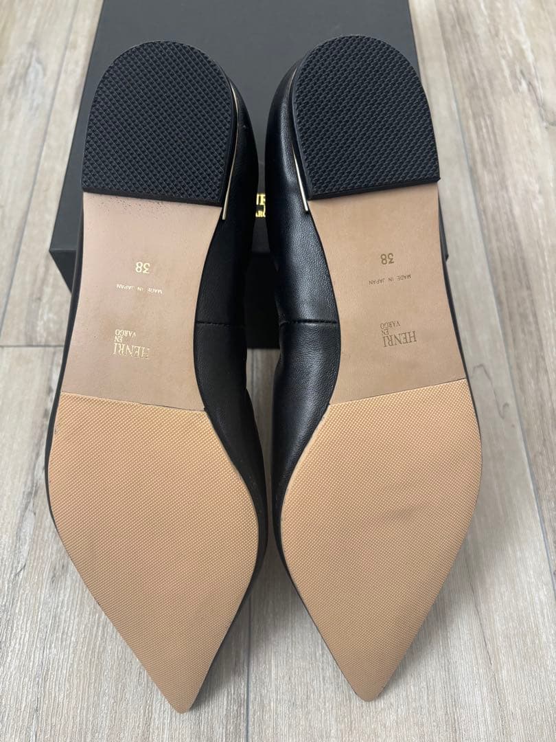 HENRI EN VARGO ALYSSA フラットシューズ