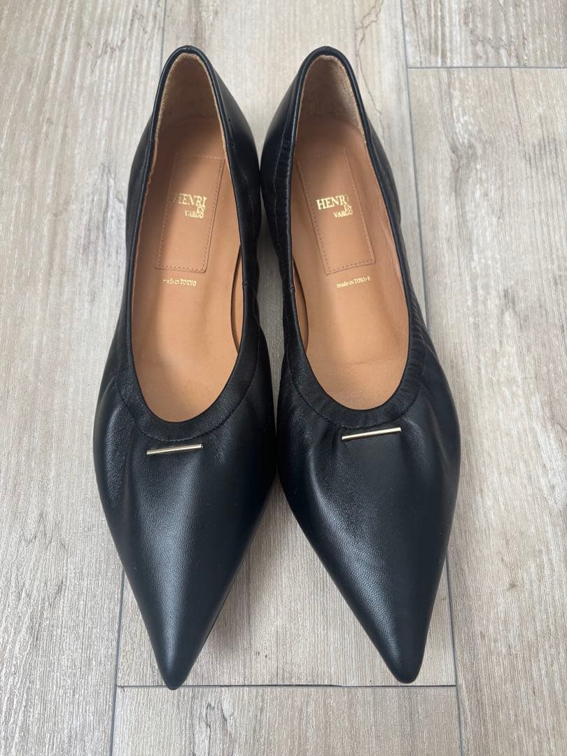 HENRI EN VARGO ALYSSA フラットシューズ