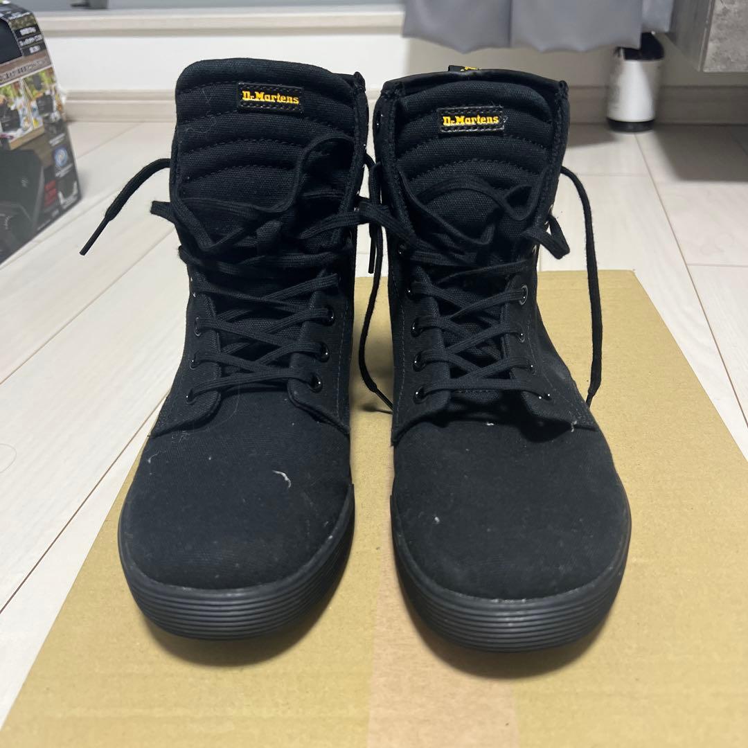 Dr. Martens ブラックハイカットブーツ