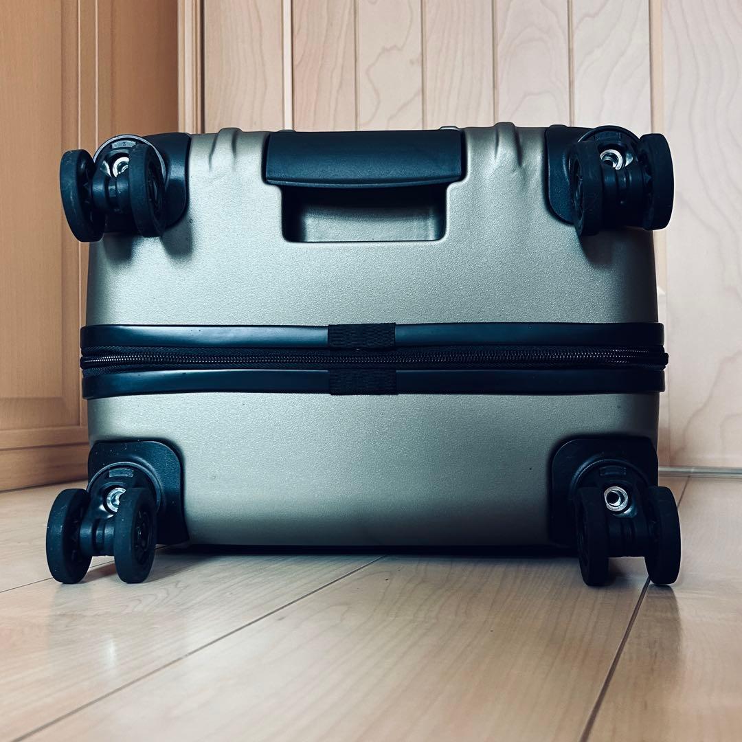 【極美品】ビームスデザイン スーツケース キャリーケース 機内持込 TSAロック