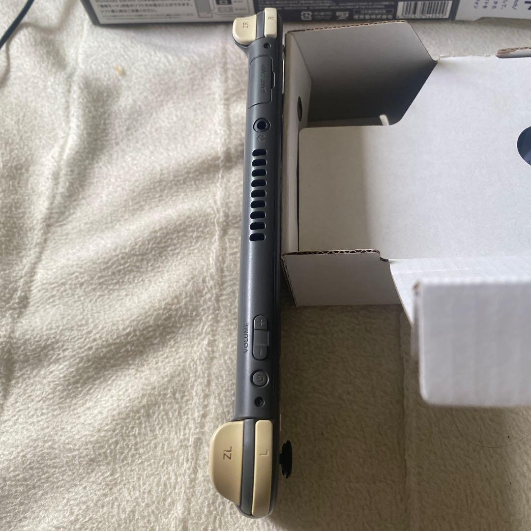 Nintendo Switch Lite グレー ひび割れあり