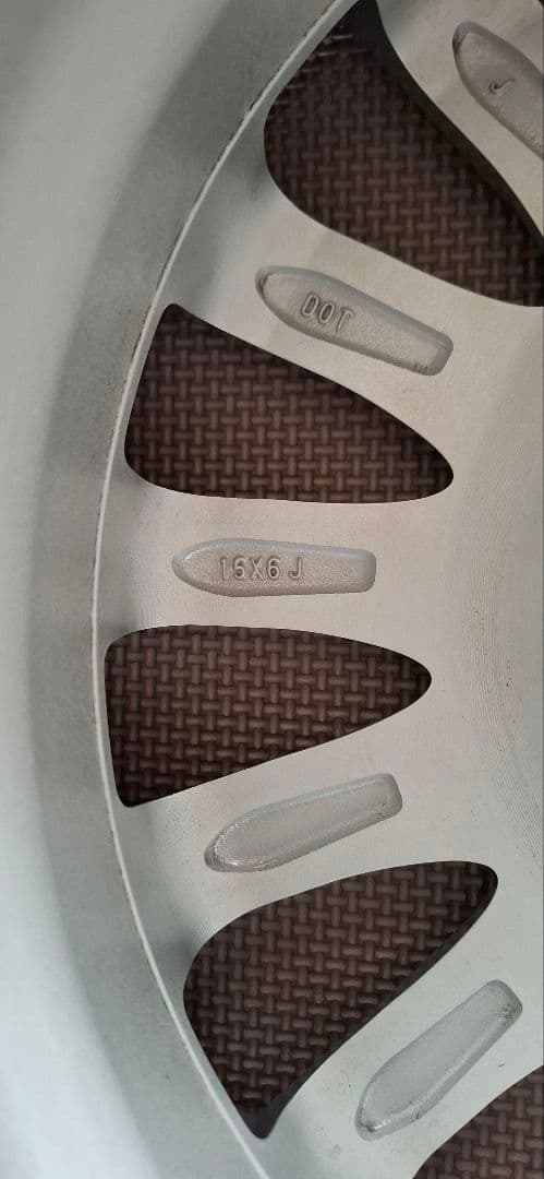 トヨタ 80系 ヴォクシー 純正 15インチ 6J +50 4本セット