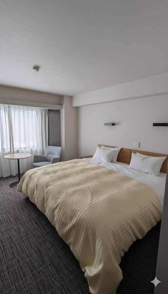 羽毛掛け布団とデュベ風ストライプカバー（キングサイズ）レモン色１