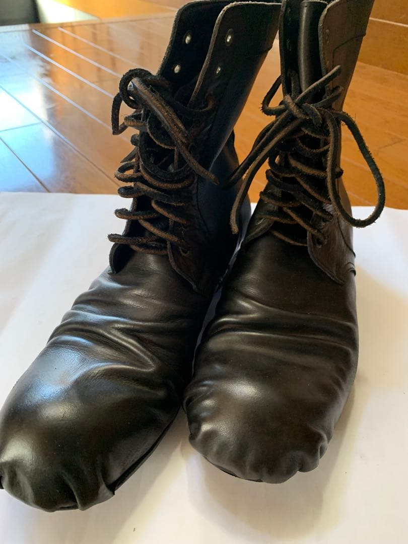 VERB ハンドメイド ブラックレザーブーツ