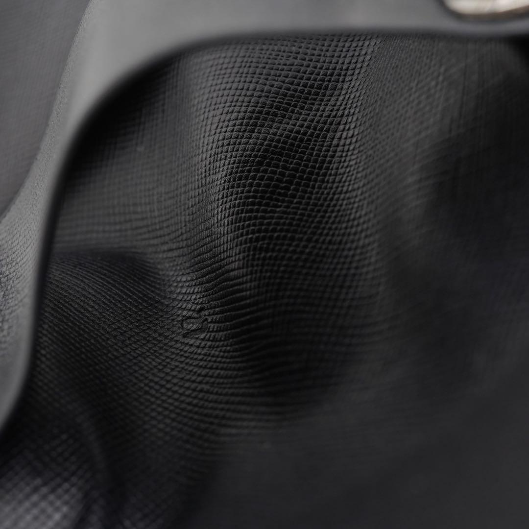 新品未使用品　箱・カード付き　PRADA プラダ　キーケース　サフィアーノ　黒