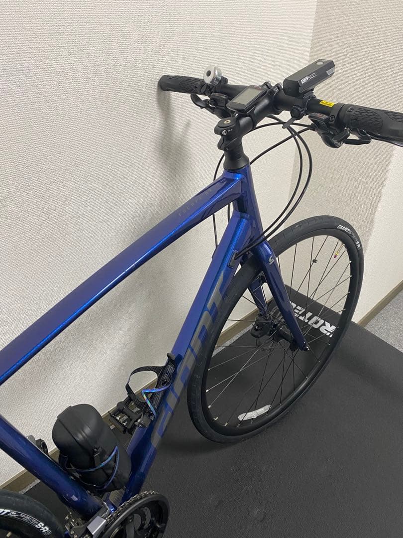 GIANT ロードバイク ブルー 購入後、10キロ程度走行　完全自宅室内保管