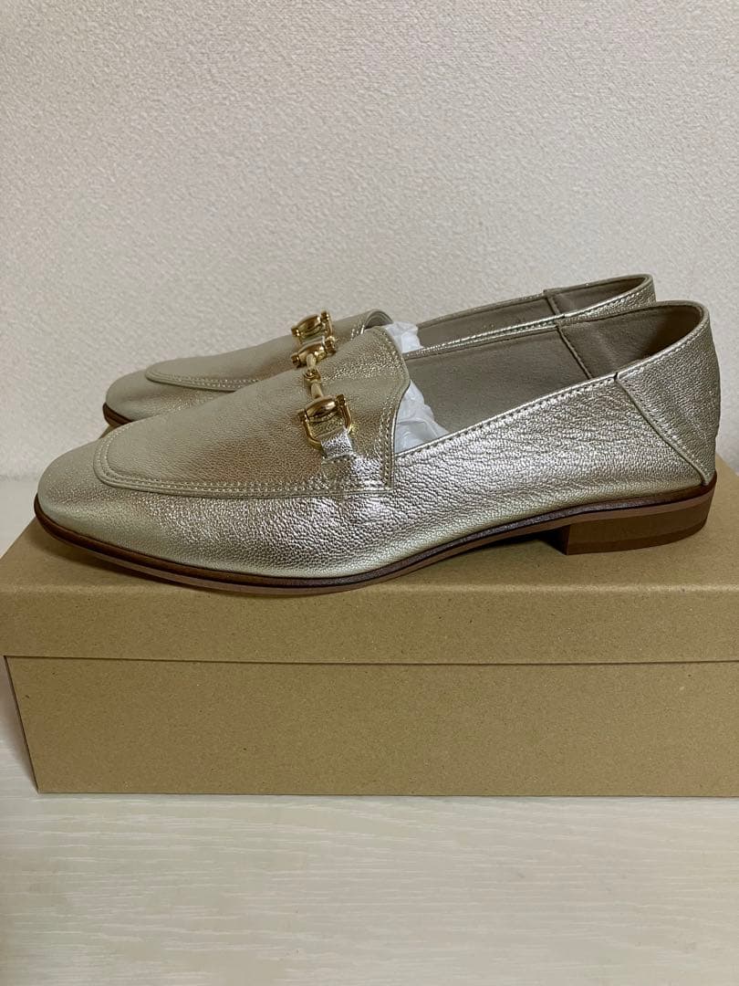 【新品未使用】LETALON⭐︎ フラットシューズ⭐︎シルバー⭐︎レザー⭐︎23.0