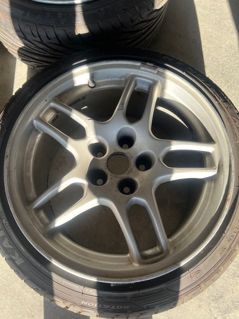 33 gtr 純正アルミホイール　4本