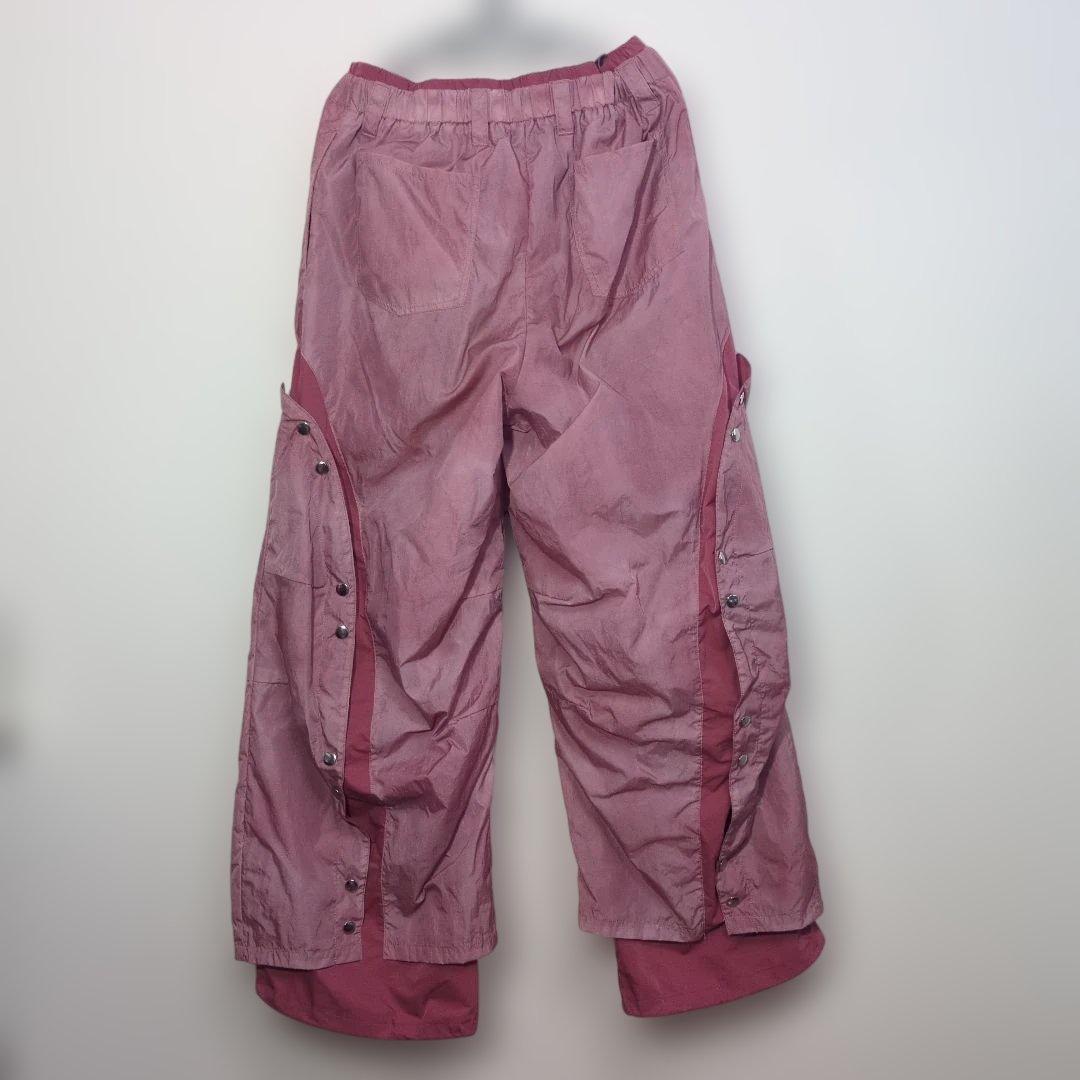GRANCY　新品タグ付き　Mサイズ　ボタンレイヤードデザインナイロンパンツ