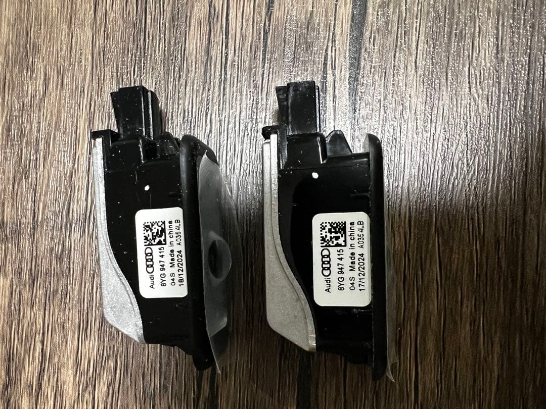 アウディ純正 ドアエントリーライト Audi フォーリングス