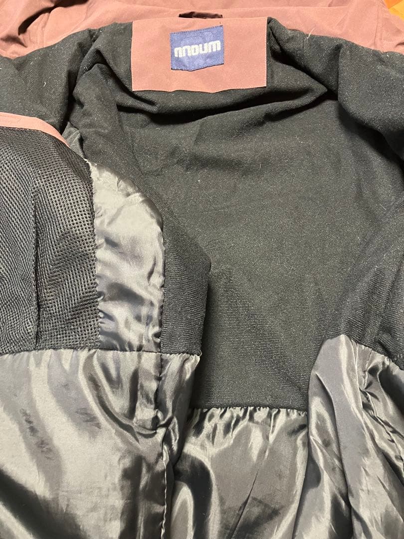 【最終値下】NNOUM スキー、スノーボードウェア(上下セット)