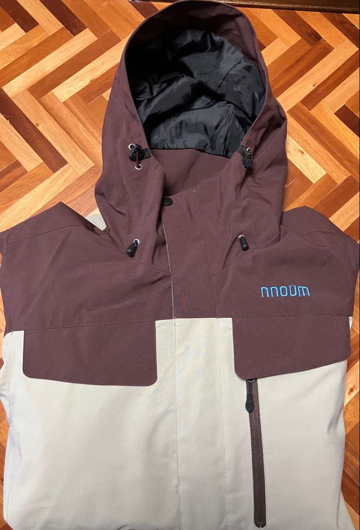 【最終値下】NNOUM スキー、スノーボードウェア(上下セット)