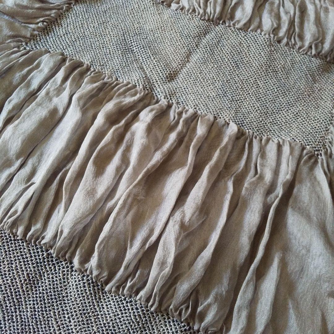 み*ろ様 京都、片山文三朗商店、グレージュの100%シルク手絞りビッグストール