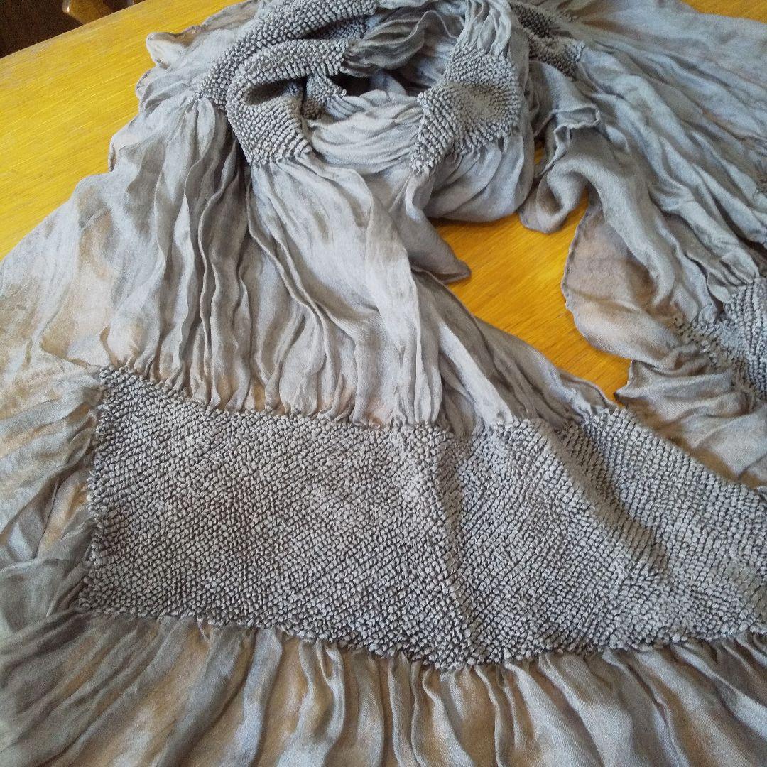 み*ろ様 京都、片山文三朗商店、グレージュの100%シルク手絞りビッグストール